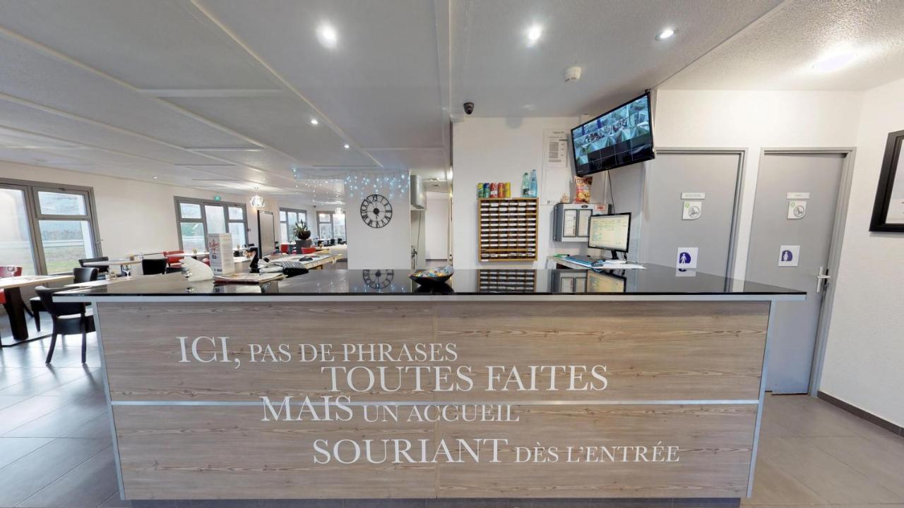 Kyriad Fontenay - Tresigny Bagian luar foto